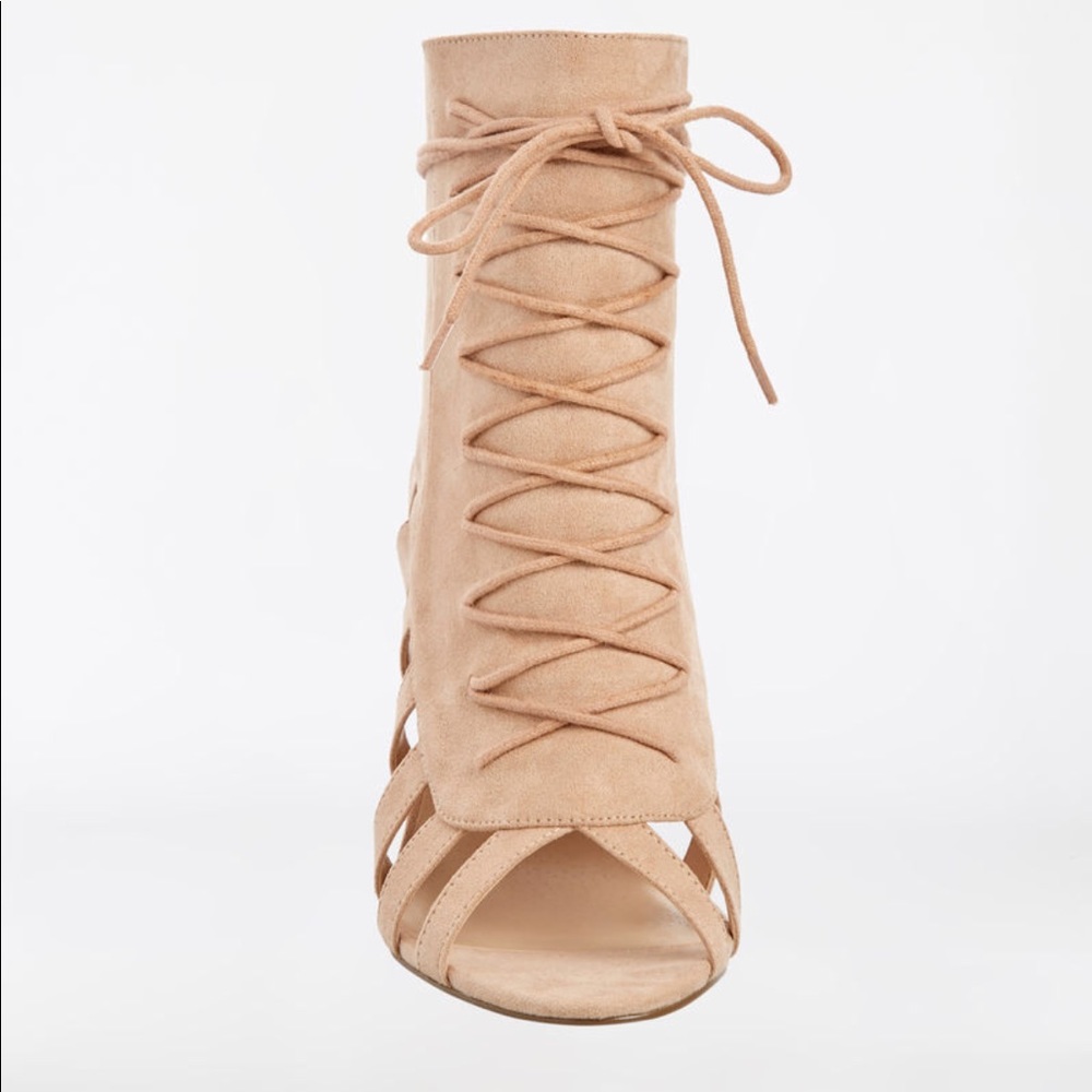 Ashley Stuart Caged Lace-Up Heeled Bootie. NWOT - Picture 3 of 5
